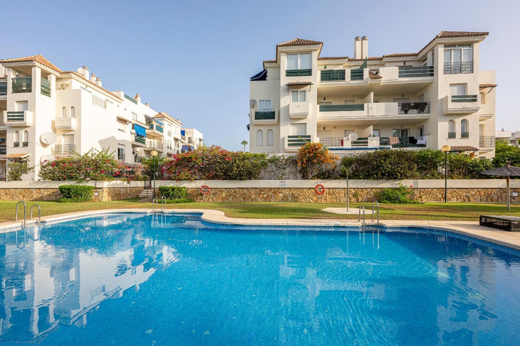 Puerto Banus - Modern Apartament, 2 Bedrooms * Marbella